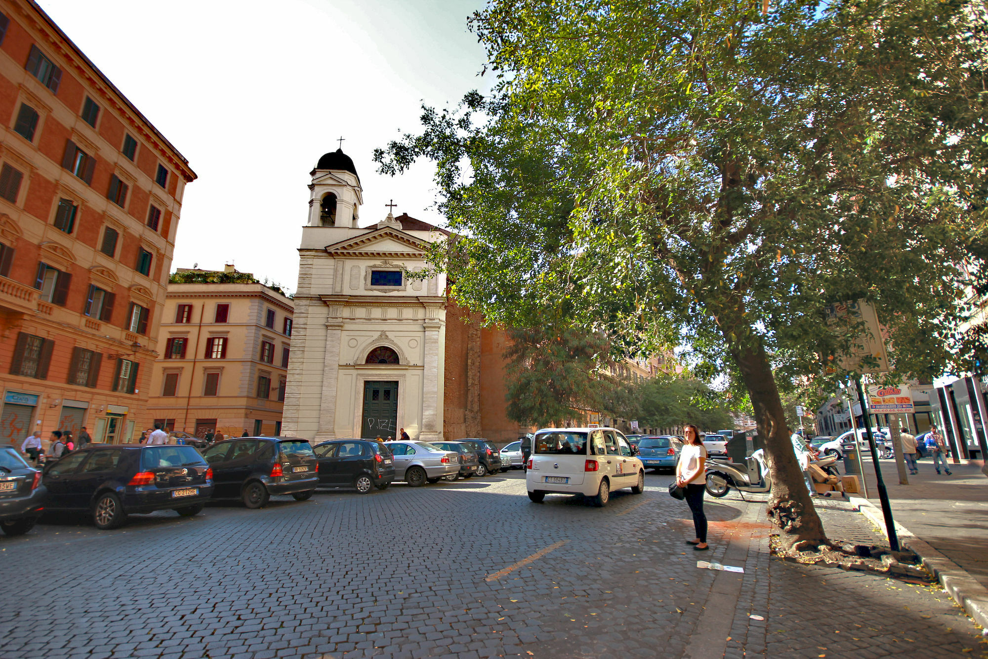 Hotel Sixbeds Roma Esterno foto