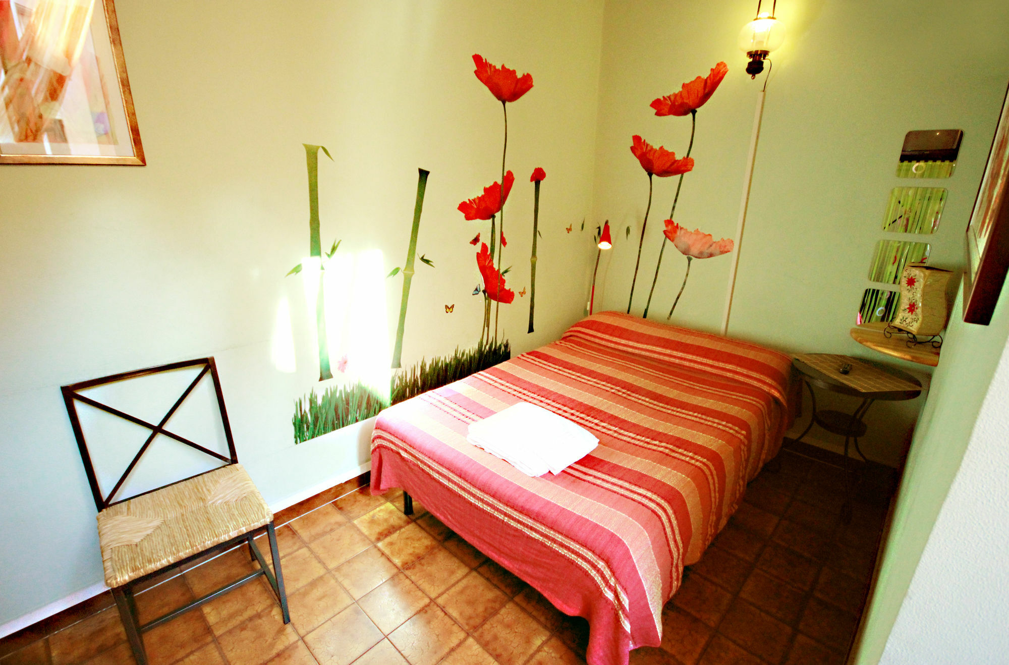 Hotel Sixbeds Roma Esterno foto